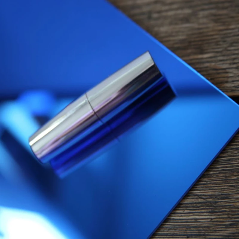 Tester plexi lustro niebieskie - odbicie rzeczywiste